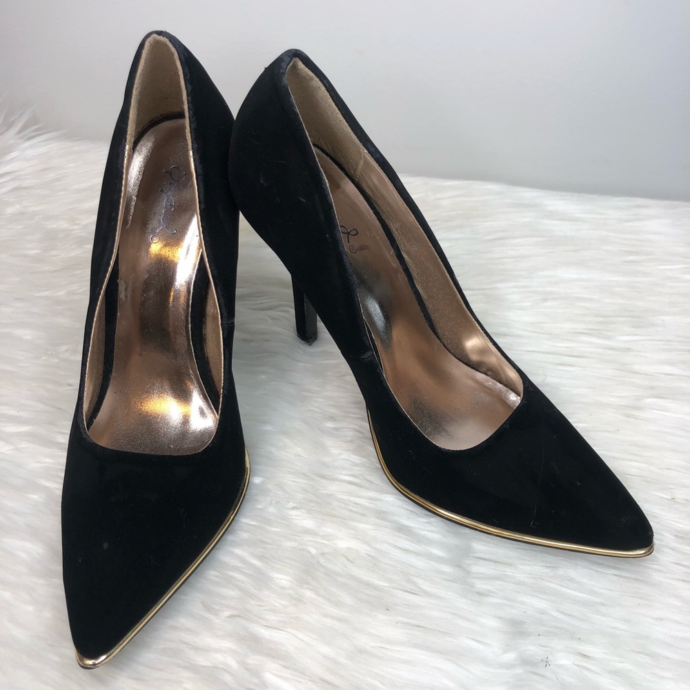 Black heels